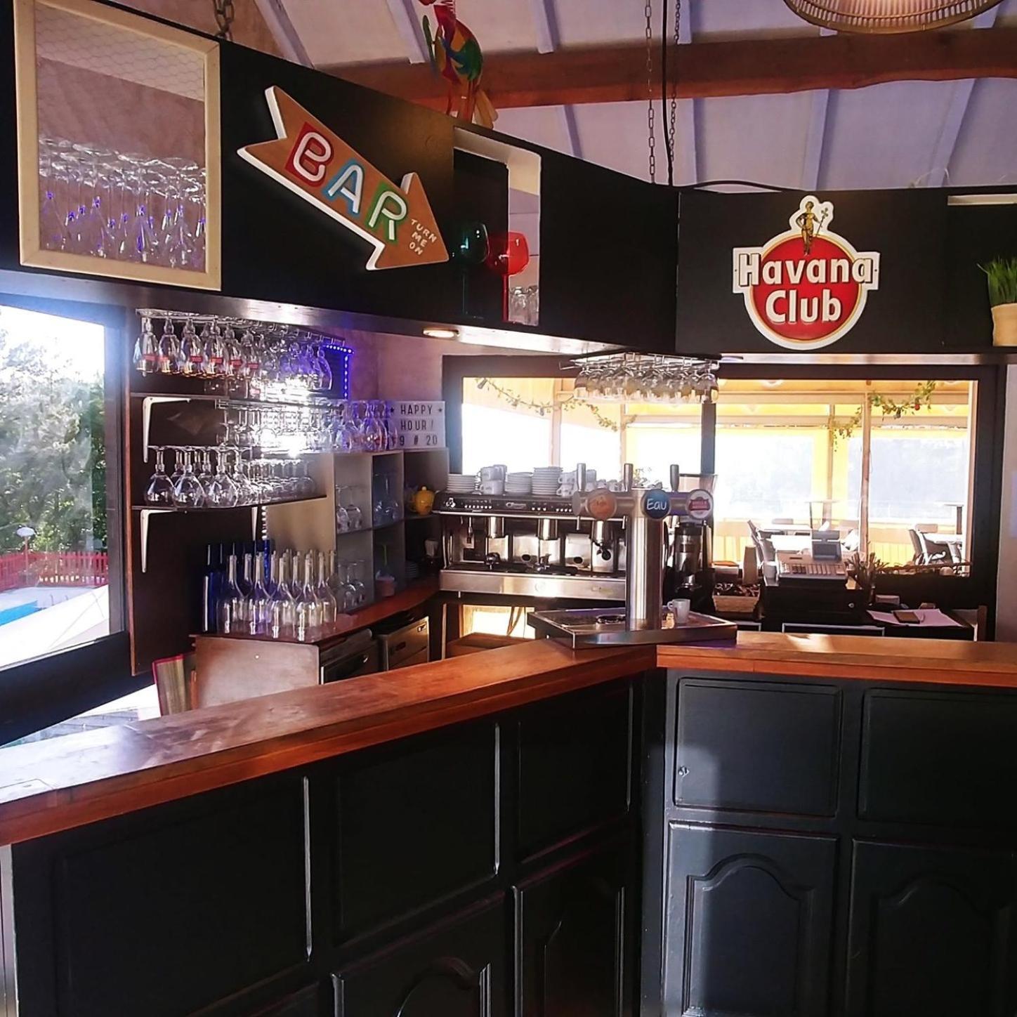 Camping Le Pigeonnier Saint-Crepin-et-Carlucet ภายนอก รูปภาพ