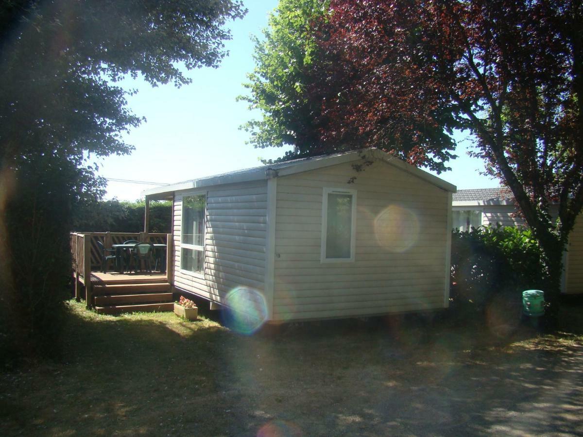 Camping Le Pigeonnier Saint-Crepin-et-Carlucet ภายนอก รูปภาพ