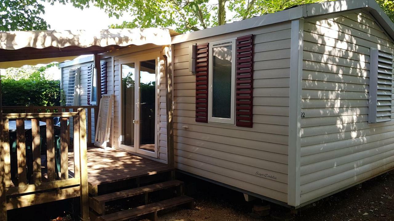 Camping Le Pigeonnier Saint-Crepin-et-Carlucet ภายนอก รูปภาพ